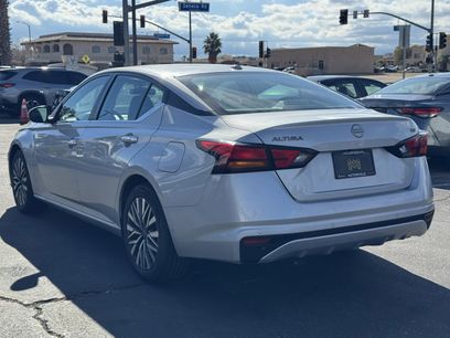 Used 2023 Nissan Altima 2.5 SV