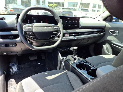 Certified 2025 Kia K4 FWD image 19