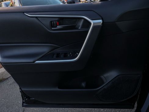 Used 2023 Toyota RAV4 LE image 23