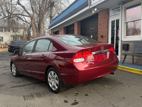 Used 2010 Honda Civic LX image 3