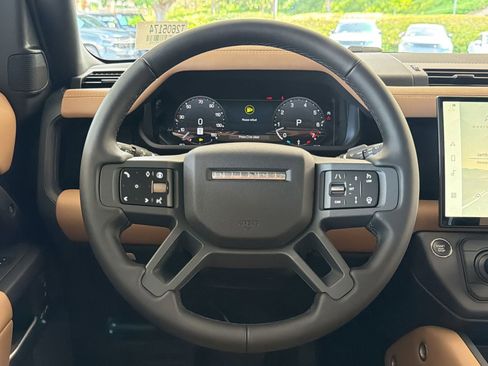 New 2026 Land Rover Defender 110 X-Dynamic SE image 17