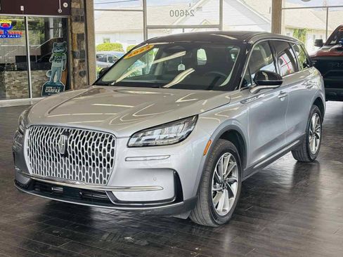 Used 2023 Lincoln Corsair AWD w/ Equipment Group 101A image 17