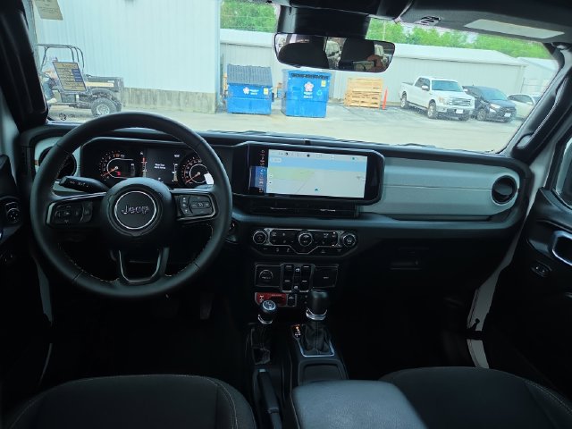Used 2024 Jeep Gladiator Mojave AWD/4WD image 12