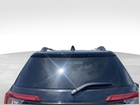 Used 2023 GMC Acadia SLT w/ Elevation Edition AWD/4WD image 15