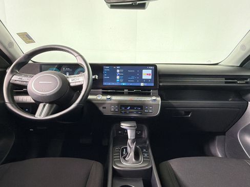 Used 2025 Hyundai Kona SEL FWD image 15