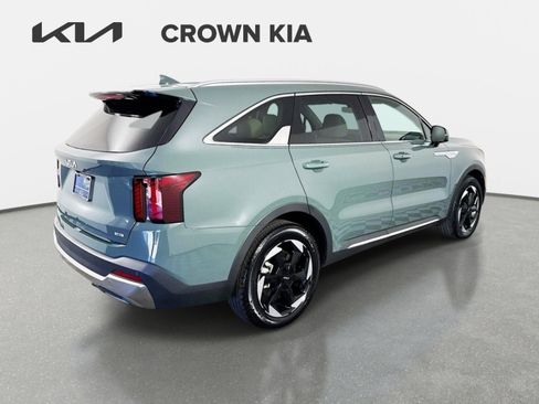 Certified 2025 Kia Sorento EX FWD image 5