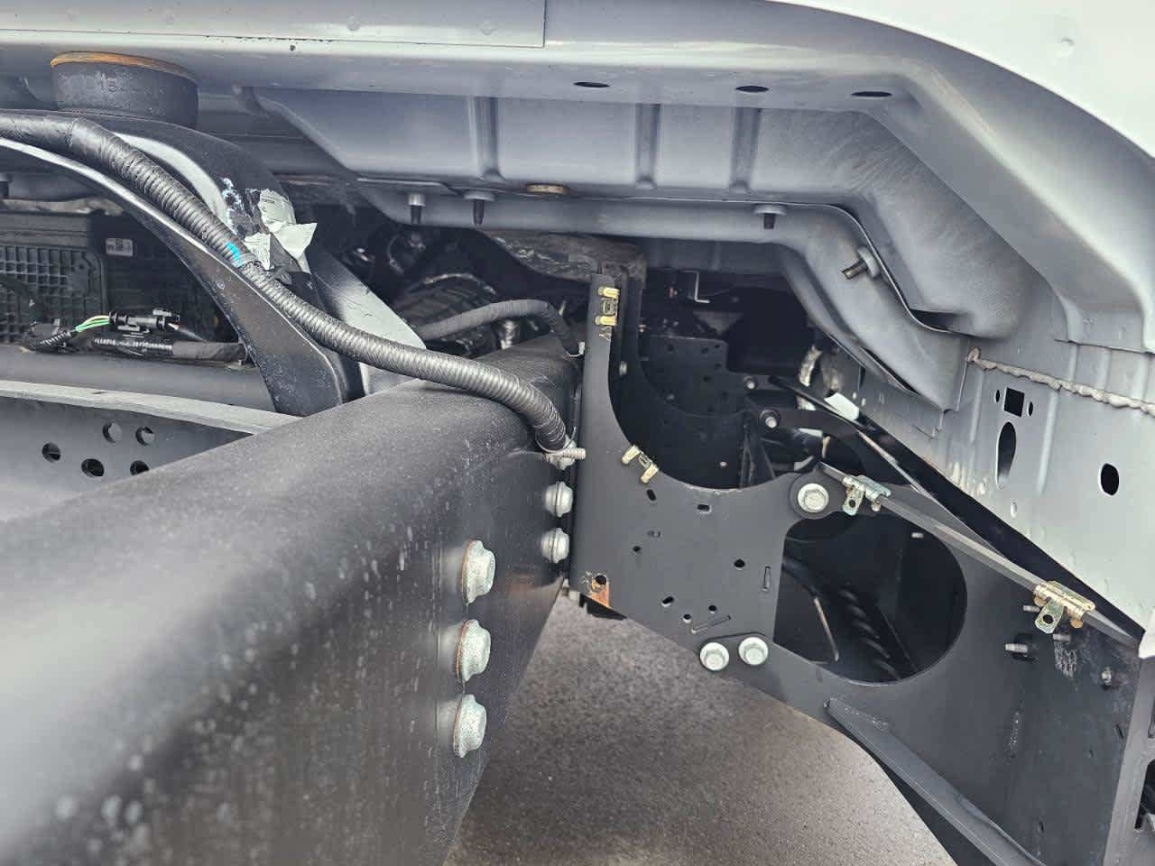 Used 2023 Ford F650 2WD Regular Cab Super Duty image 15