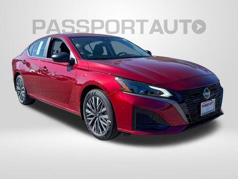 New 2026 Nissan Altima 2.5 SV FWD image 3