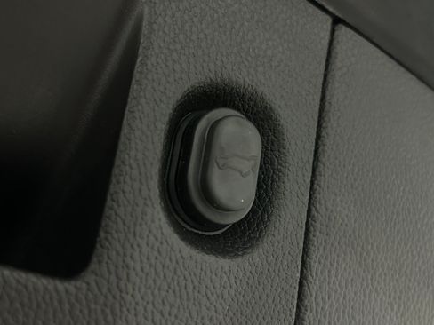 Used 2019 Cadillac Escalade ESV Premium Luxury AWD/4WD image 41