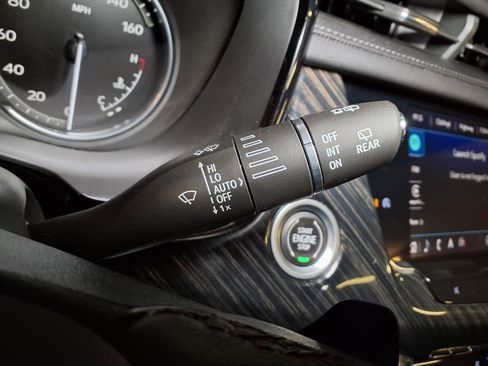 Certified 2022 Cadillac XT6 Premium Luxury image 11