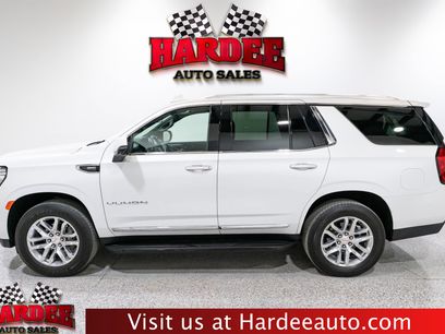 Used 2022 GMC Yukon SLT w/ SLT Premium Package