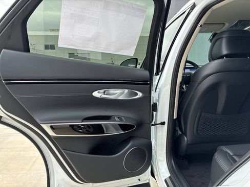 New 2026 Genesis GV70 2.5T AWD/4WD image 10