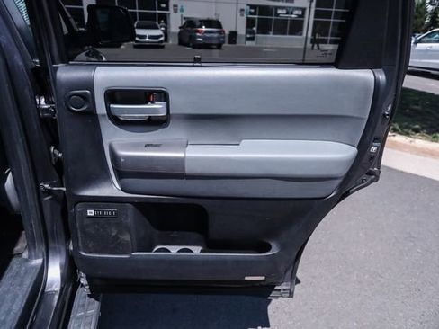 Used 2015 Toyota Sequoia Limited AWD/4WD image 41