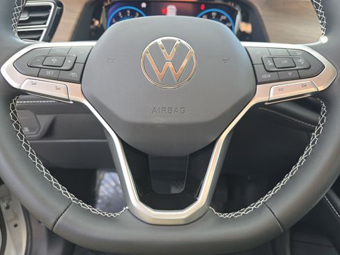 New 2026 Volkswagen Atlas SE image 21