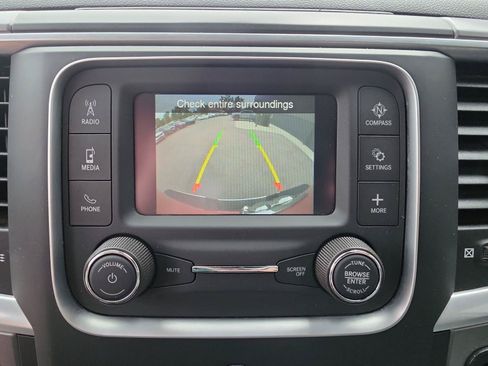 Used 2023 RAM 1500 Classic SLT AWD/4WD image 17