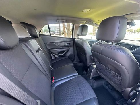 Used 2020 Buick Encore Preferred image 15