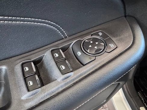 Certified 2022 Ford Edge Titanium AWD/4WD image 10