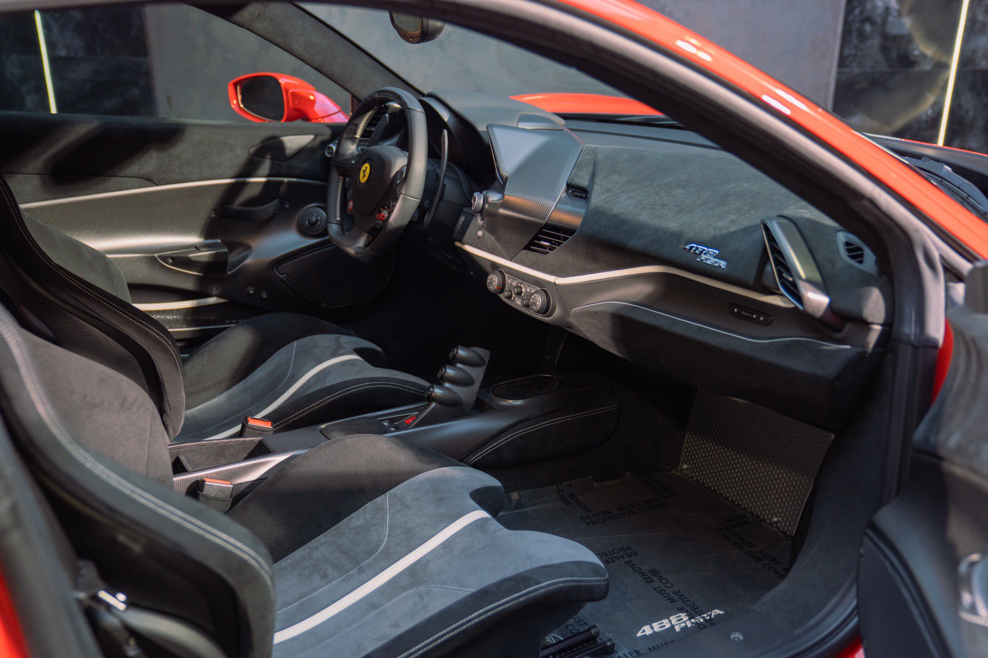 Used 2020 Ferrari 488 Pista Coupe RWD image 2