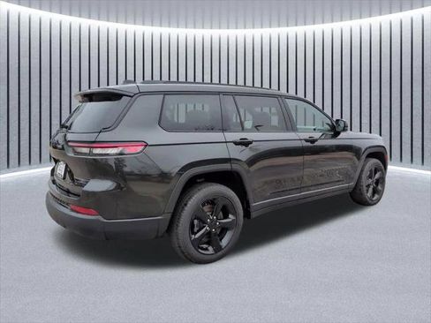 Certified 2025 Jeep Grand Cherokee L Limited w/ Luxury Tech Group II AWD/4WD image 6