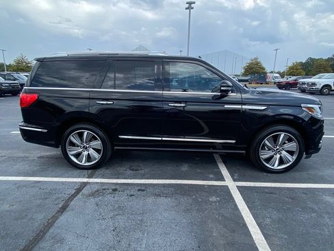 Used 2018 Lincoln Navigator Reserve w/ Technology Package AWD/4WD image 8