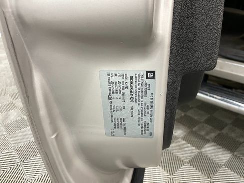 Used 2009 Chevrolet Silverado 2500 LT w/ Exterior Plus Package image 30