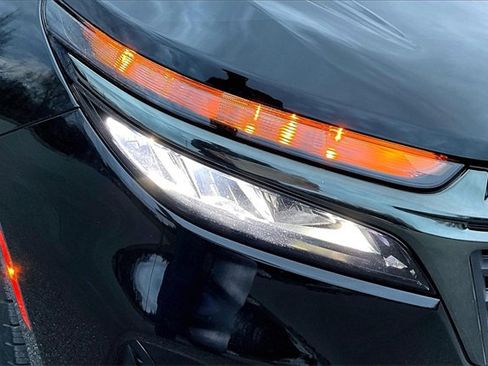 Used 2024 Chevrolet Equinox LS w/ LS Convenience Package image 28