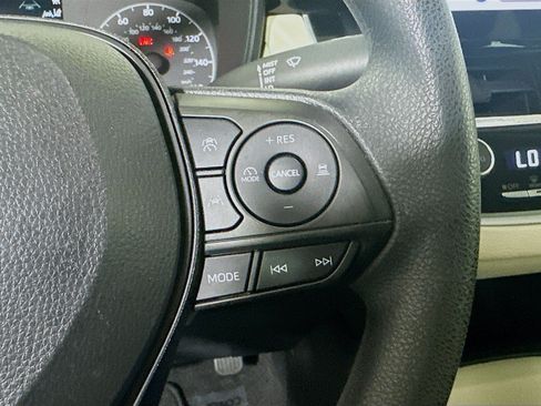Used 2023 Toyota Corolla LE w/ LE Premium Package FWD image 17