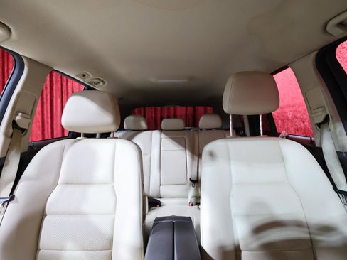 Used 2015 Mercedes-Benz GLK 350 2WD image 21