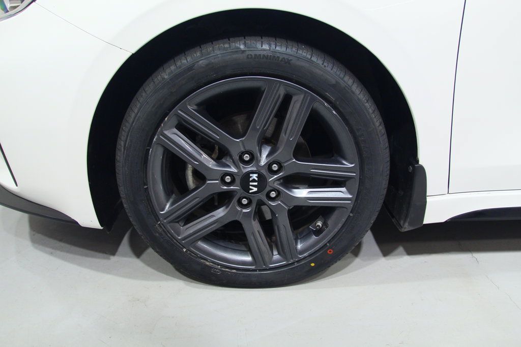Used 2021 Kia Forte GT-Line FWD image 16