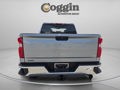 Used 2025 Chevrolet Silverado 2500 LT AWD/4WD image 4