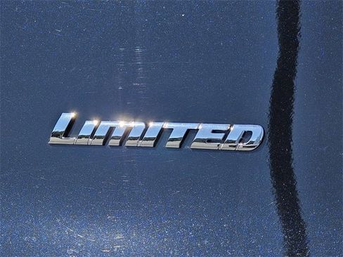 Used 2023 Toyota 4Runner Limited image 9
