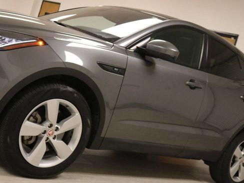 Used 2020 Jaguar E-PACE SE image 13