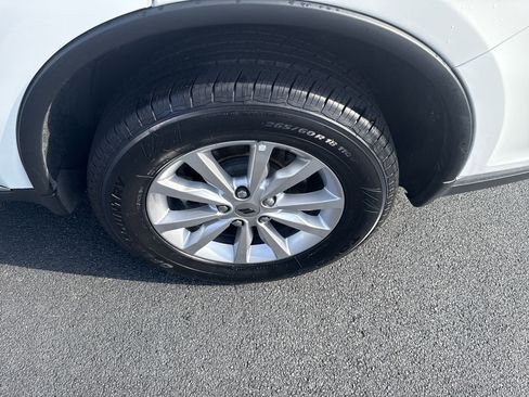 Used 2024 Dodge Durango SXT image 12