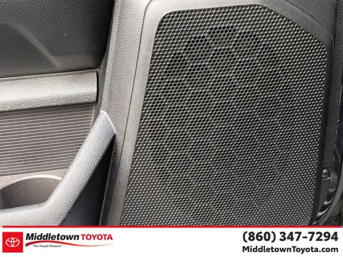 Used 2017 RAM 1500 Laramie w/ Convenience Group image 13