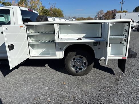 Used 2024 RAM 3500 Tradesman AWD/4WD image 8