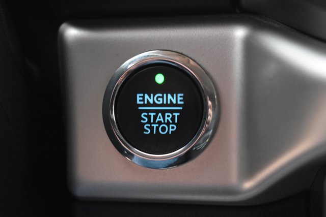 Used 2024 Ford Expedition XLT RWD image 30
