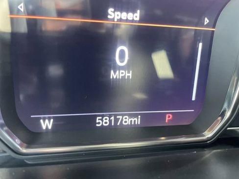 Used 2021 GMC Yukon SLT AWD/4WD image 12