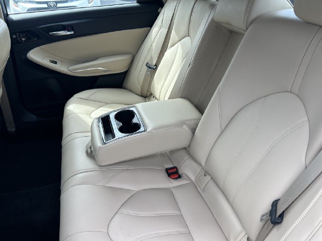 Used 2020 Toyota Avalon XLE w/ Moonroof Package FWD image 31