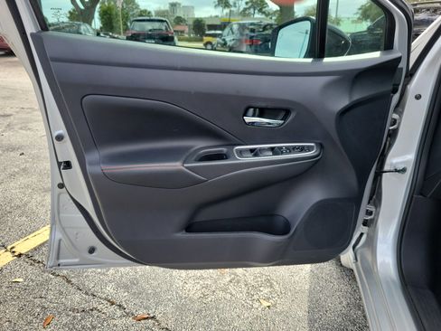 Used 2025 Nissan Versa SR w/ Trunk Package image 13