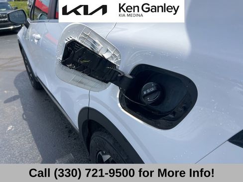Certified 2026 Kia Sportage EX FWD image 50