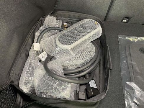 New 2026 Porsche Cayenne E-Hybrid Coupe image 21