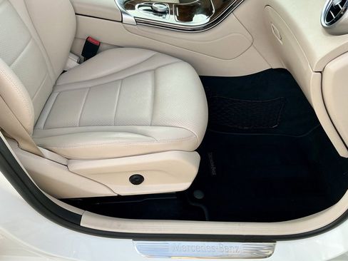 Used 2017 Mercedes-Benz GLC 300 image 23