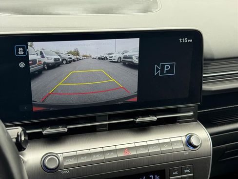 Used 2025 Hyundai Kona SEL image 24