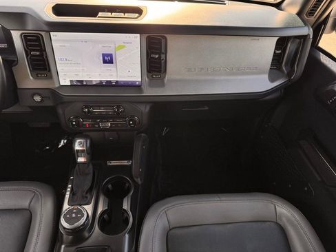 Used 2024 Ford Bronco Outer Banks image 19