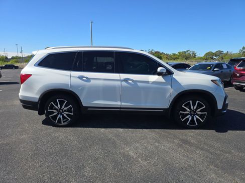 Certified 2020 Honda Pilot Touring image 3