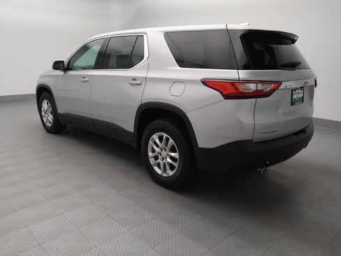 Used 2021 Chevrolet Traverse LS FWD image 3