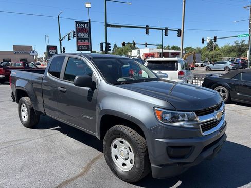 Used 2016 Chevrolet Colorado W/T w/ WT Convenience Package AWD/4WD image 3