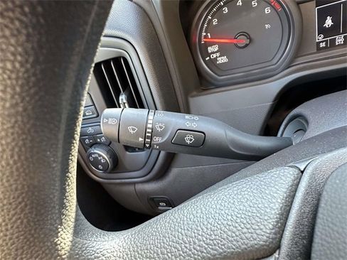 Used 2025 Chevrolet Silverado 1500 Custom w/ Turbomax Blackout Package image 15