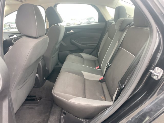 Used 2013 Ford Focus SE FWD image 27