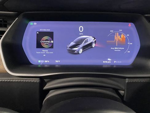 Used 2019 Tesla Model X image 15